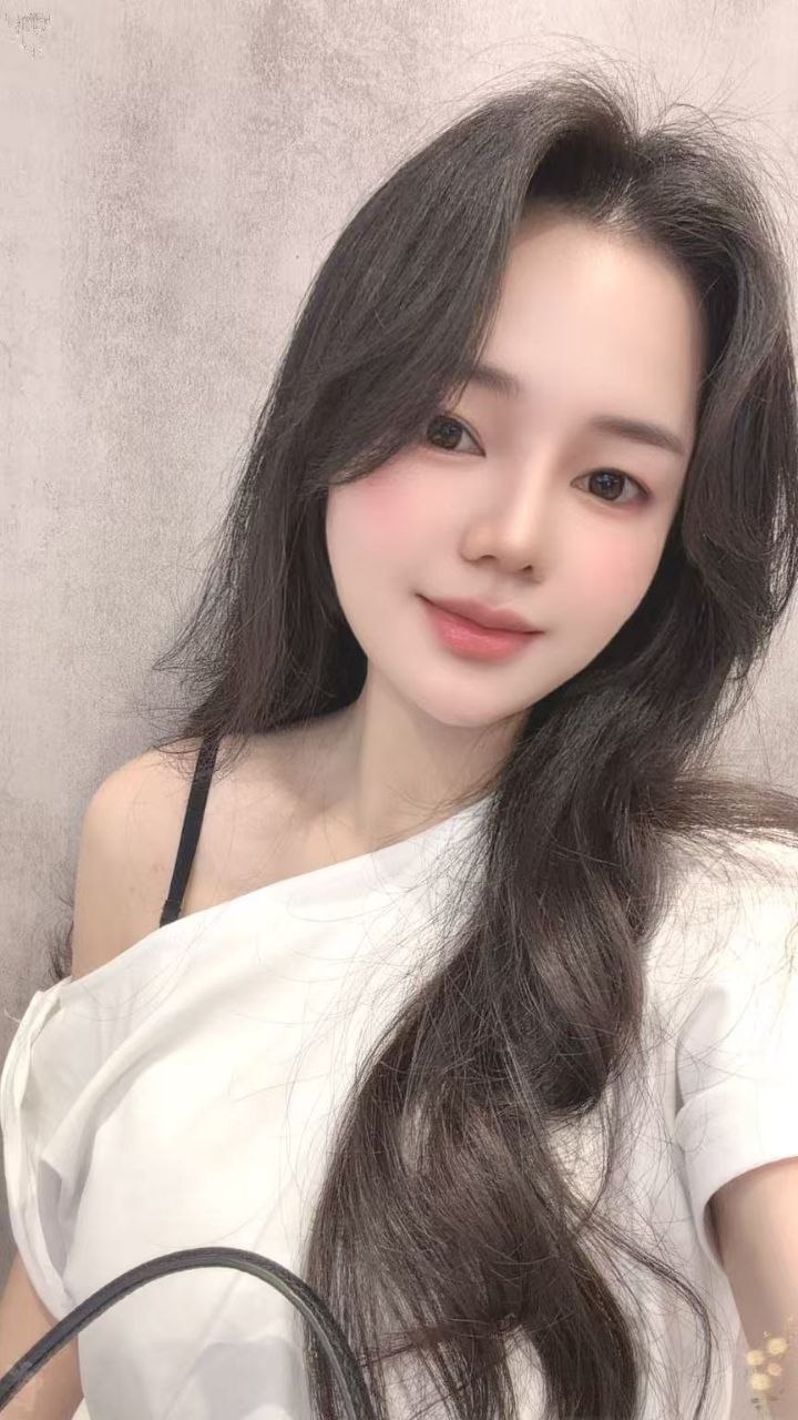 少女感、温柔体贴、制服诱惑、清纯