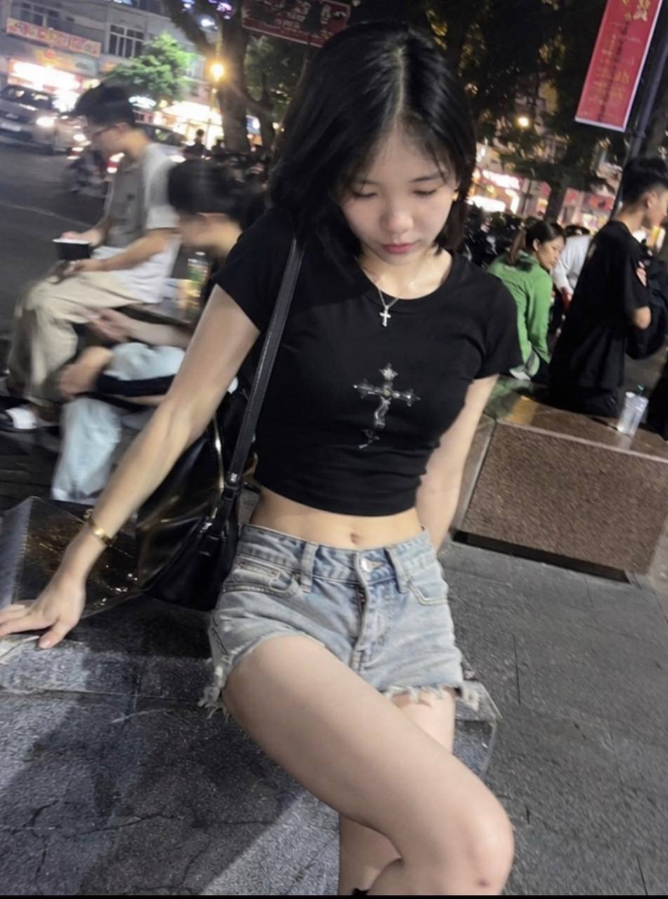 可甜可御、温柔乖巧、女友式、情趣制服（云南省、昆明市）资料图片第 3 张