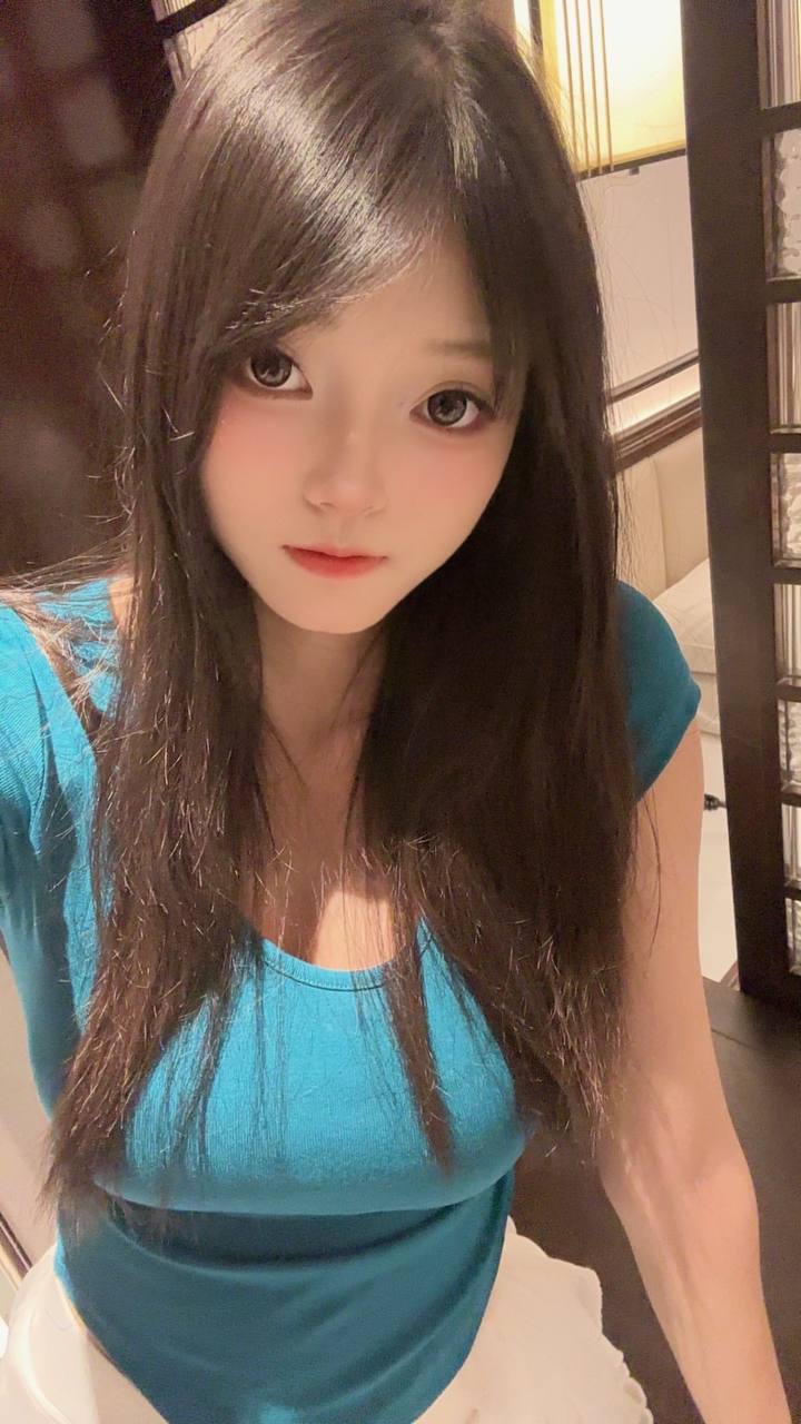 丝袜制服、调情、蛇纹（东莞市、广东省）资料图片第 3 张