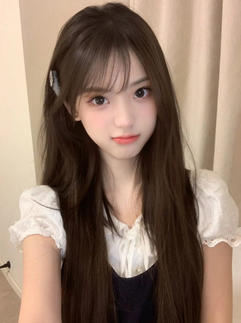 少女感、大长腿、高颜值、皮肤水嫩