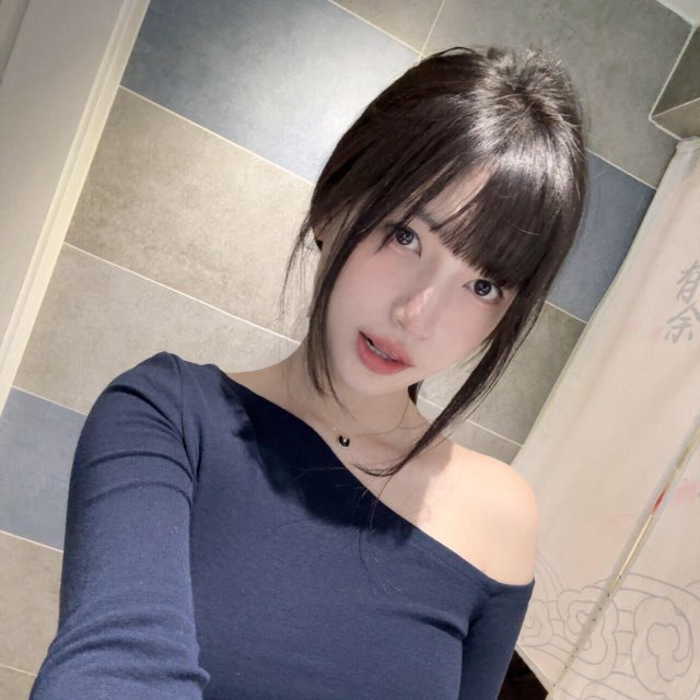 少女感、大长腿、丝袜诱惑、清纯