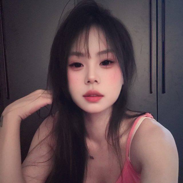 02年嫩妹、热情主动、服务全面、不催不事