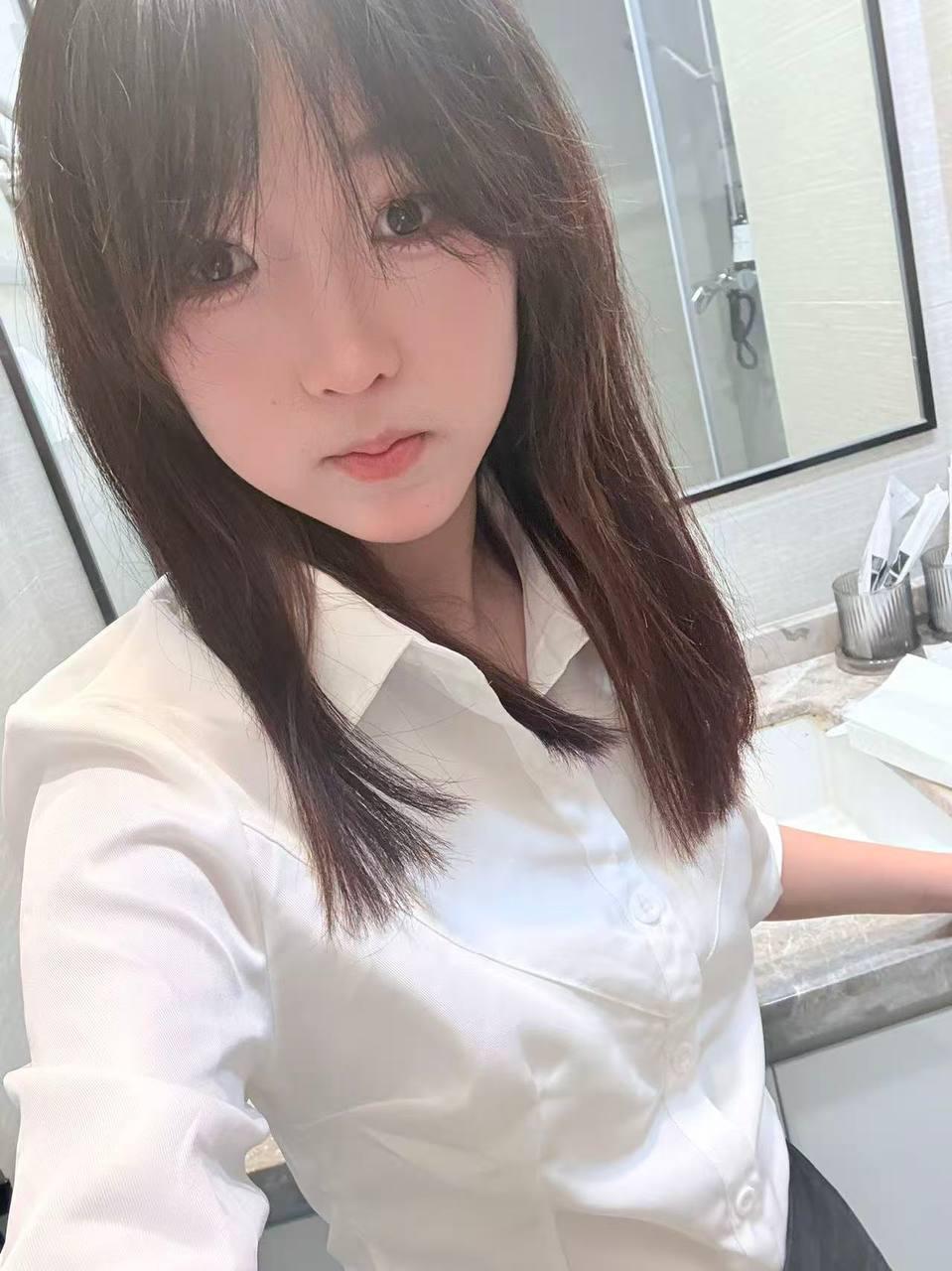 少女感、感觉好、态度好、代聊（四川省、成都市）资料图片第 1 张
