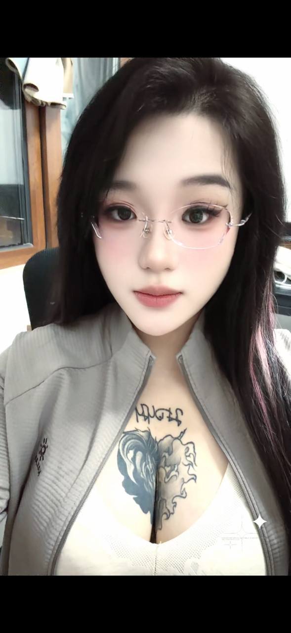 真胸、少女感、玉足、清纯