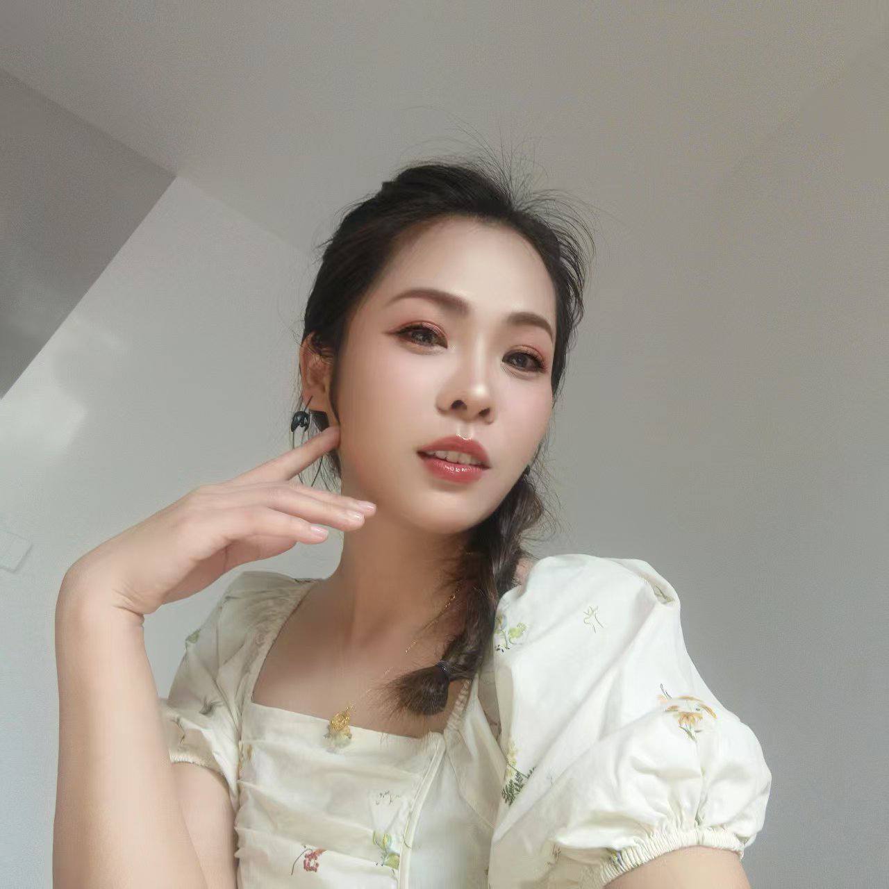清纯、甜美、温柔、可爱