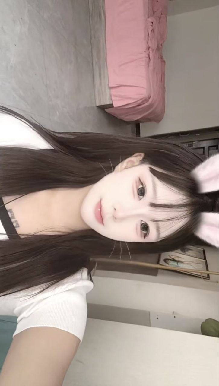 少女感、粉嫩、温柔、乖巧