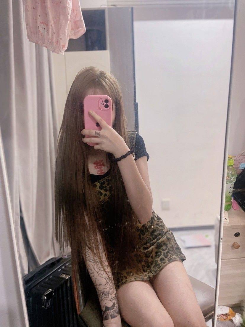 新人嫩妹、丝袜制服、女友体验（杭州市、浙江省）资料图片第 4 张