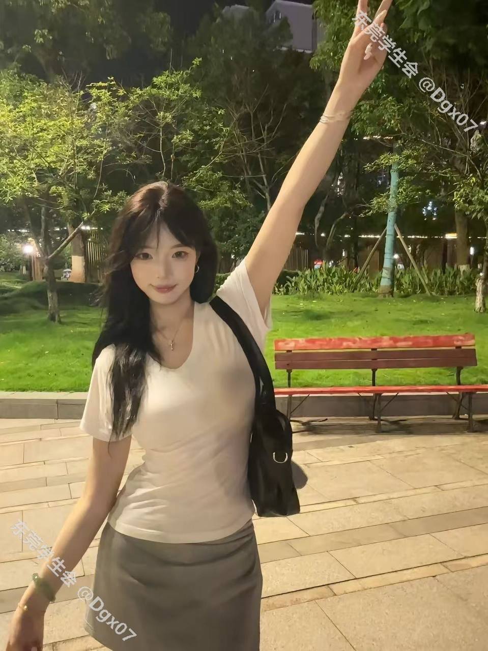 清纯可爱、高颜值、床上功夫好、配合度高（东莞市、广东省）资料图片第 3 张