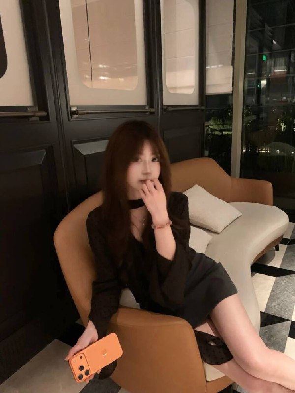 制服可选、服务不催、清纯、甜美（云南省、昆明市）资料图片第 4 张