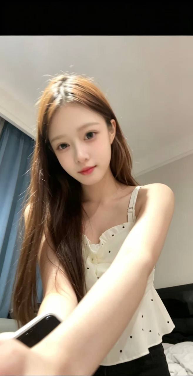 少女感、黑丝、高跟