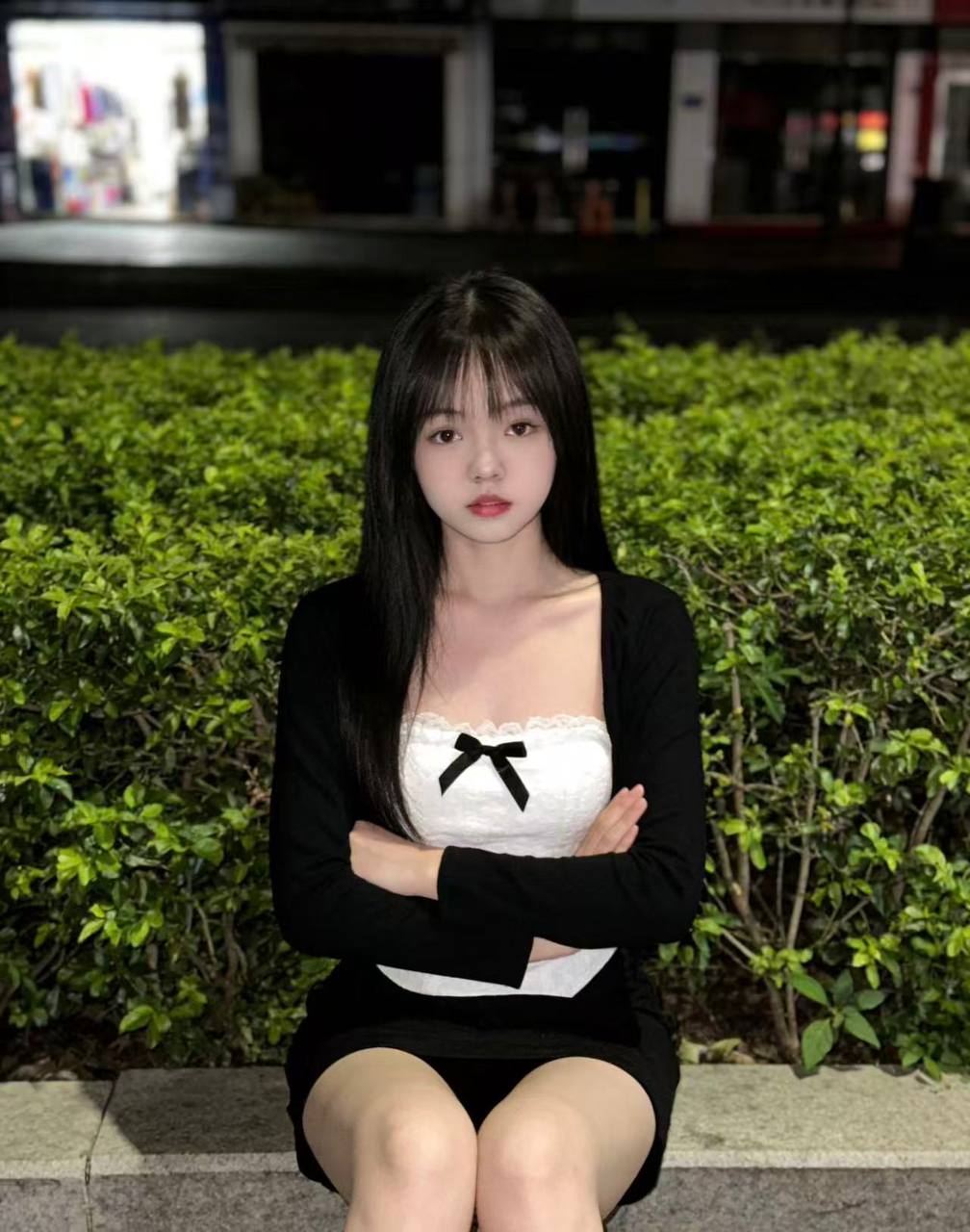少女感、首次下海、皮肤光滑、声音甜美（河南省、郑州市）资料图片第 1 张