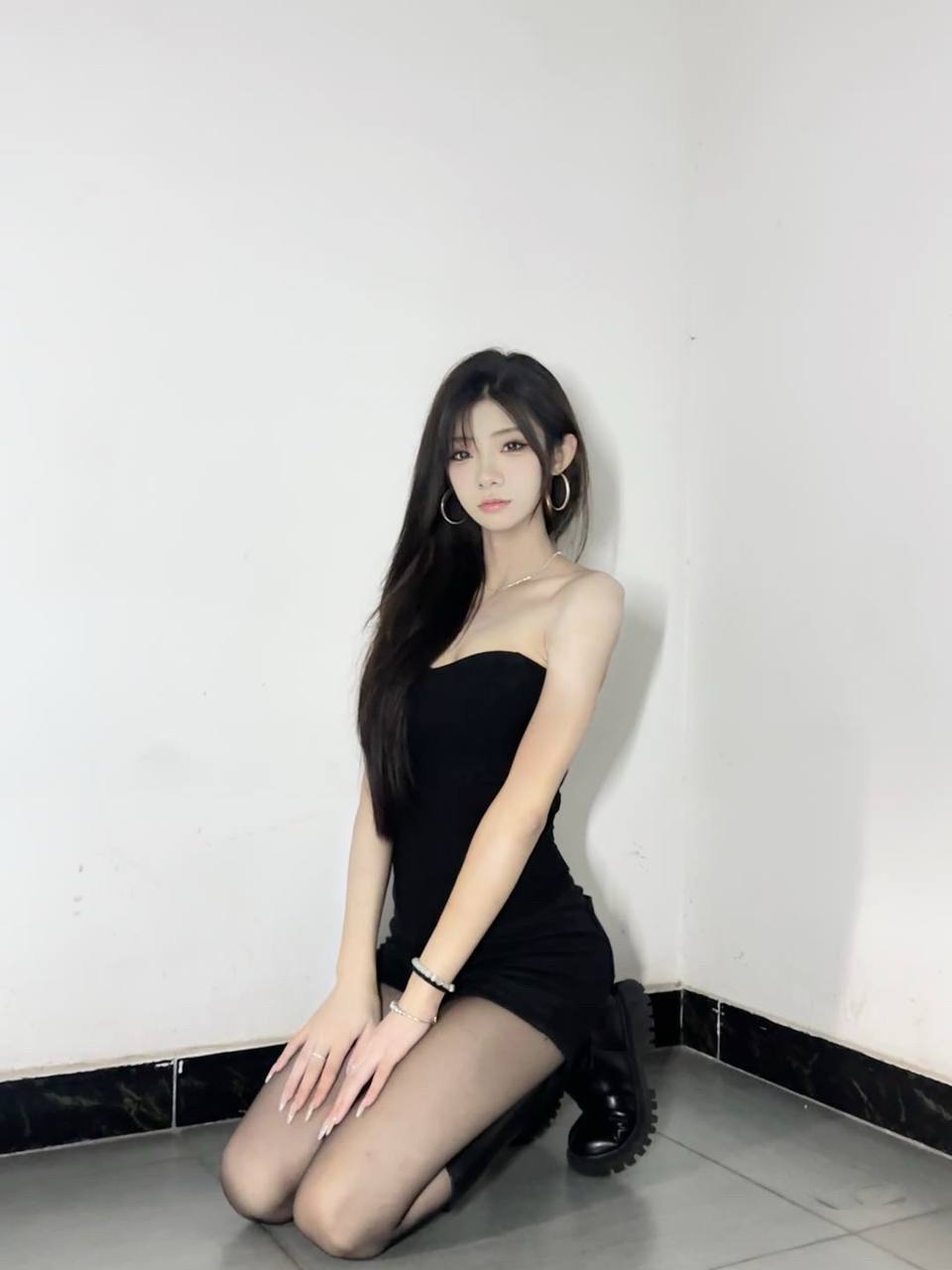 丝袜、清纯、甜美、丝袜制服（广东省、深圳市）资料图片第 26 张