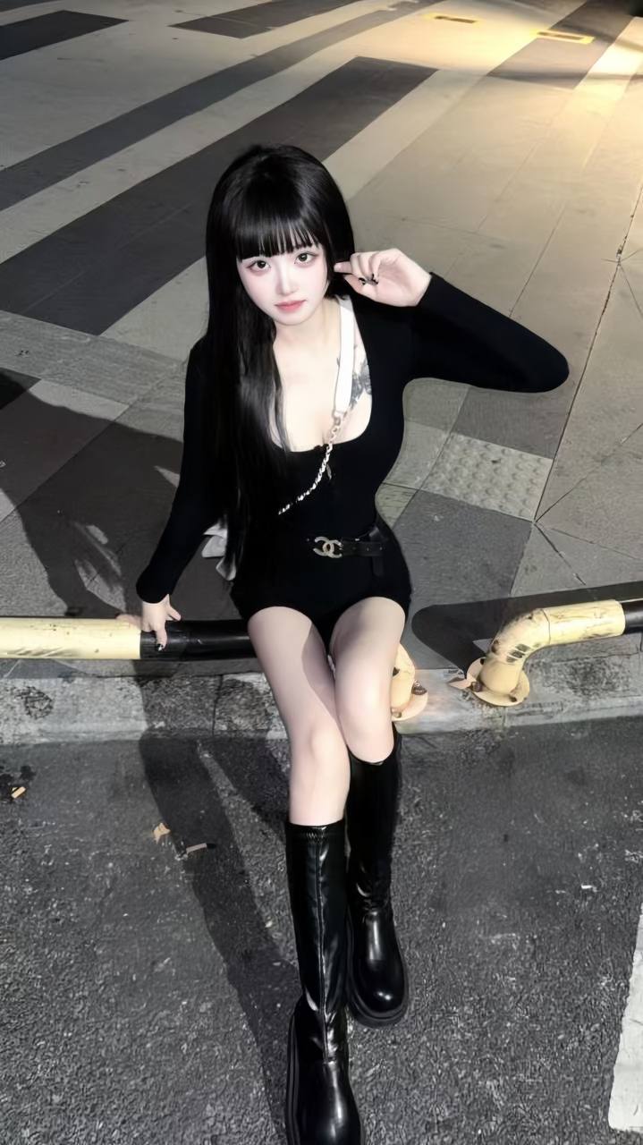 丝袜制服、清纯、甜美（广东省、深圳市）资料图片第 2 张