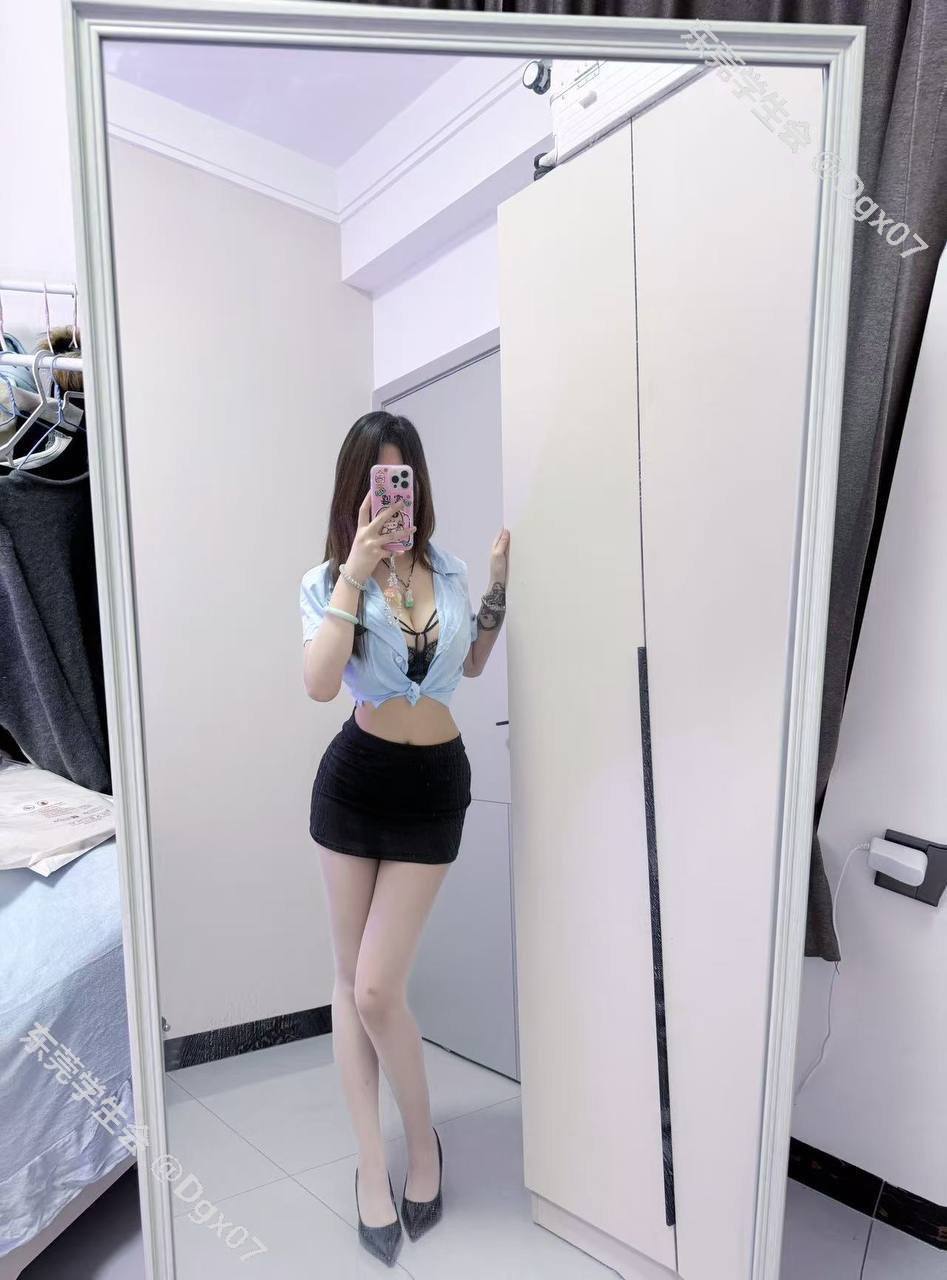 可69、身材高挑、皮肤白皙、制服风（东莞市、广东省）资料图片第 2 张