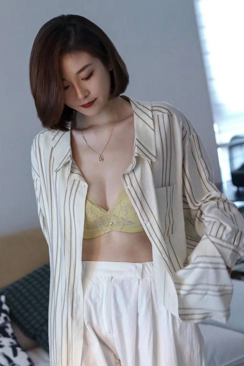 丝袜调情、制服诱惑、温柔、胸交绝活（北京市、北京市）资料图片第 7 张