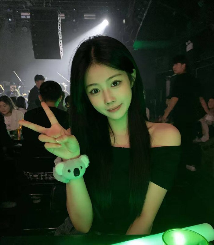 少女感、大长腿、清纯、甜美