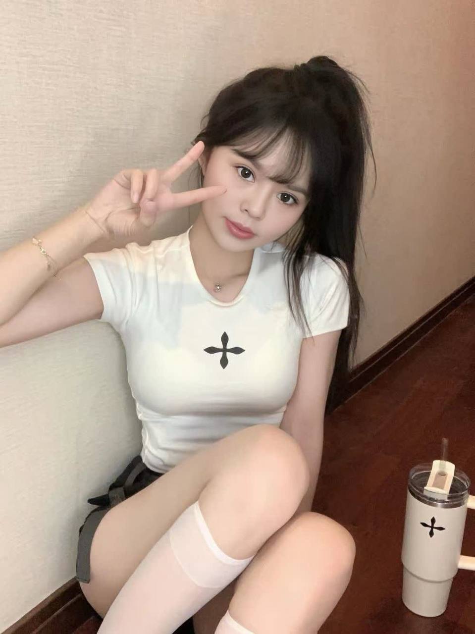 温柔多情、制服诱惑、热情配合、丝袜制服（太原市、山西省）资料图片第 1 张