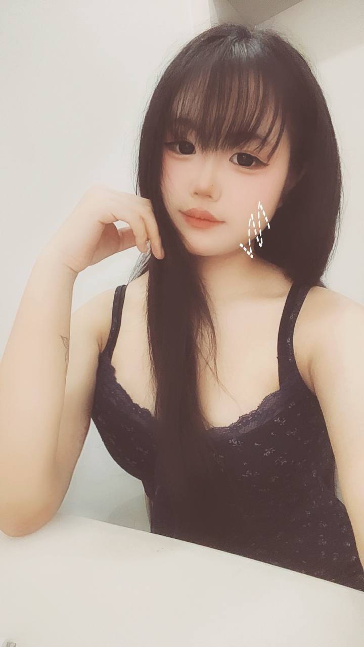 少女感、大长腿、清纯