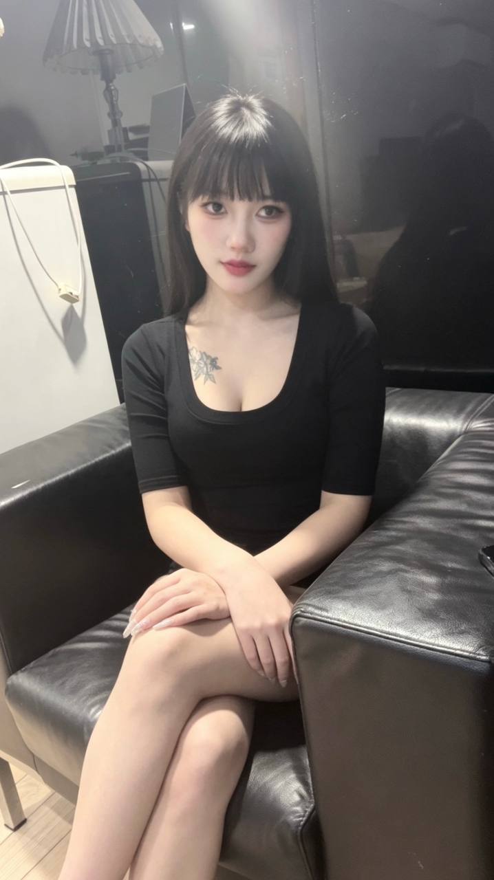 学妹兼职、少女感、丝袜制服、清纯（杭州市、浙江省）资料图片第 3 张