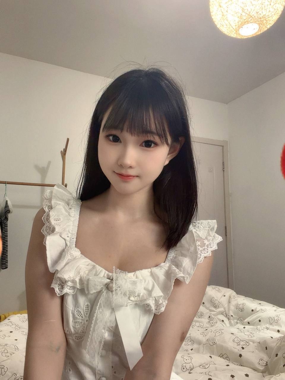 少女感、苗条、小萝莉、清纯（南京市、江苏省）资料图片第 2 张