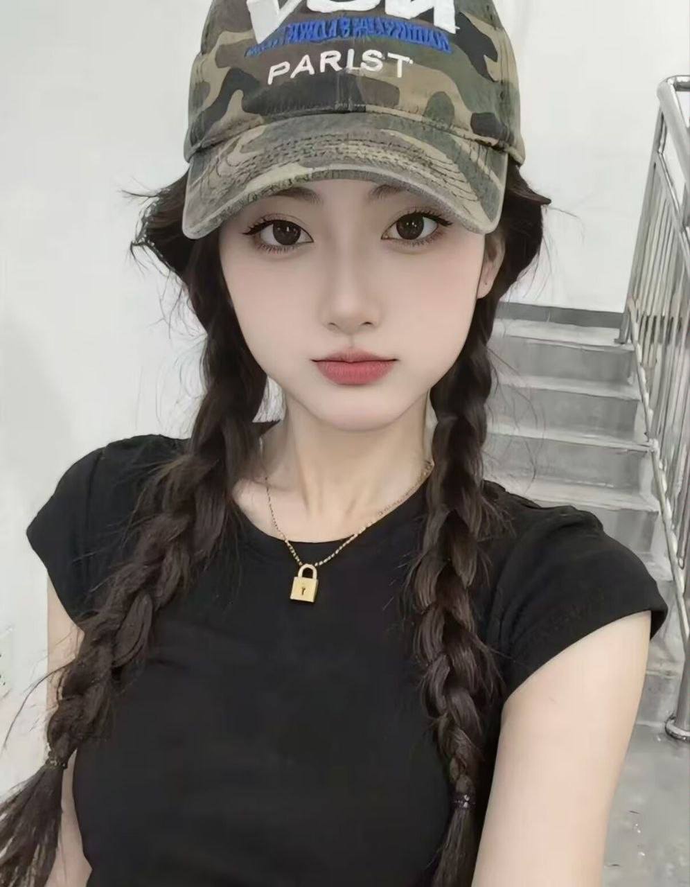少女感、个子矮、胸小、年轻