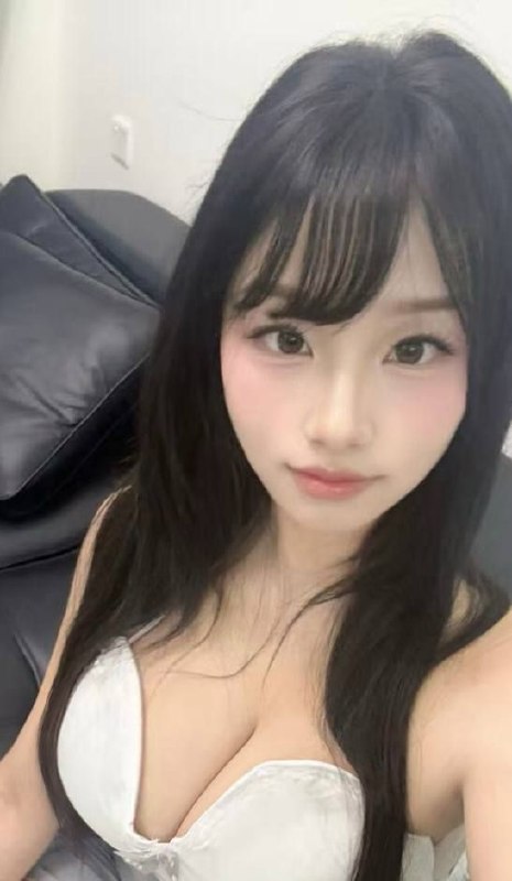 清纯、甜美、温柔（广东省、广州市）资料图片第 1 张