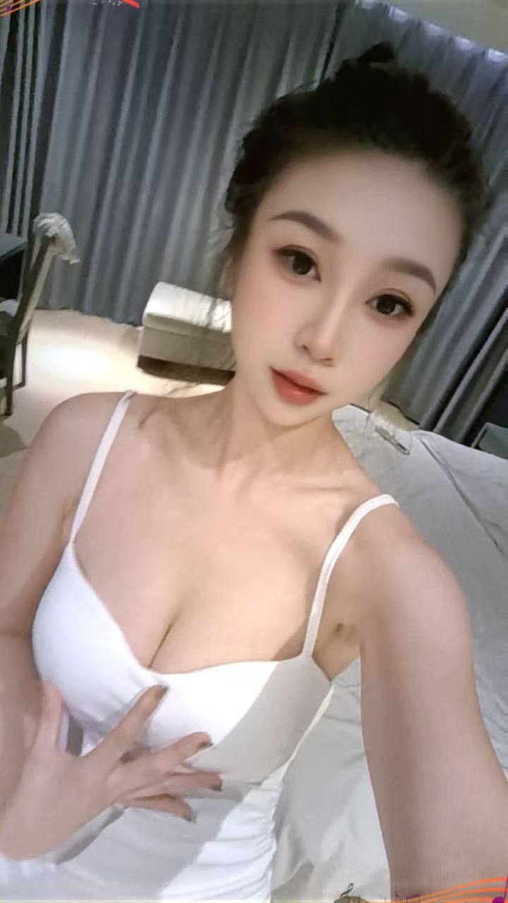 温柔体贴、邻家妹妹、会吸会夹、女友感