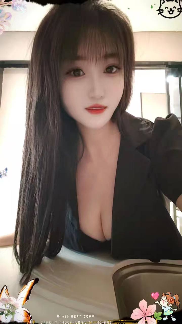 制服诱惑、丝袜高跟、各种姿势、良家感（西安市、陕西省）资料图片第 2 张
