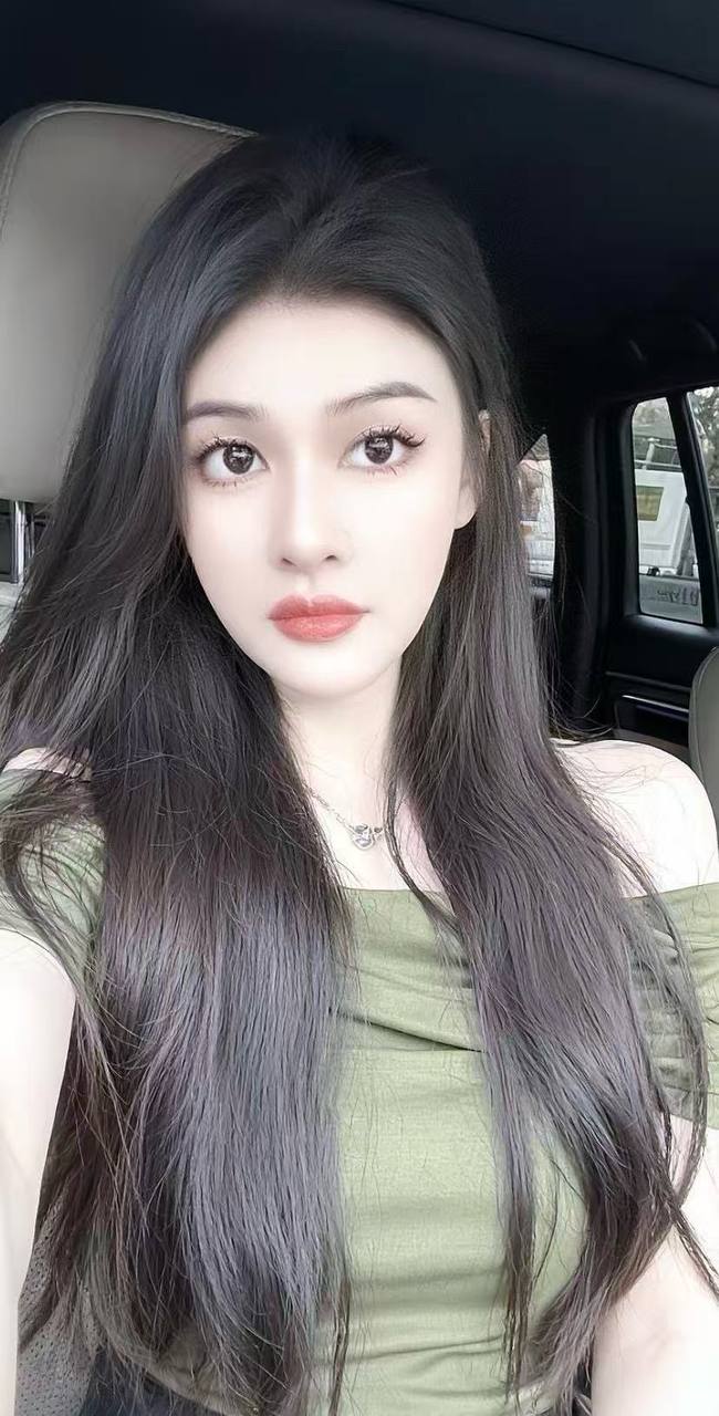高挑长腿、丝袜诱惑、女友感、清纯