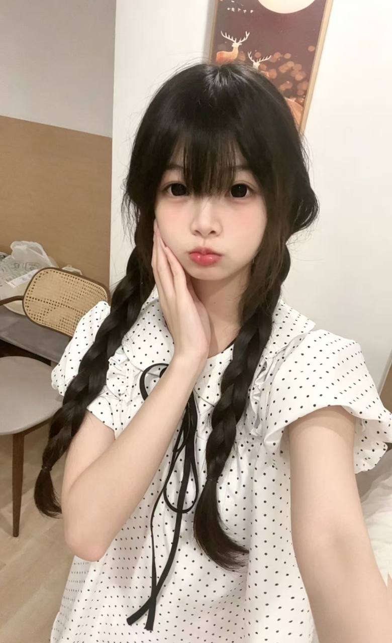 少女感、大长腿、情趣制服（佛山市、广东省）资料图片第 5 张