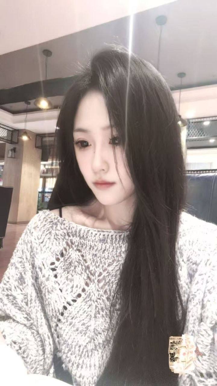娇小可人、丝袜制服、水多紧致、服务细致（西安市、陕西省）资料图片第 2 张