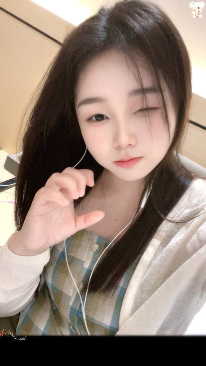 少女感、白虎、微胖