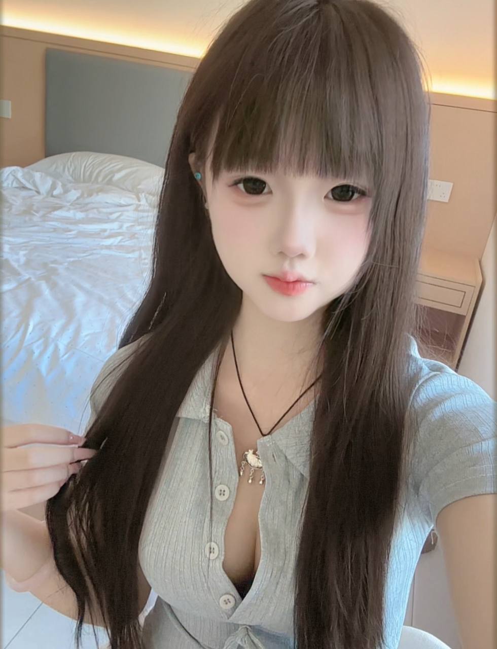 少女感、姿势多、清纯（河南省、郑州市）资料图片第 2 张