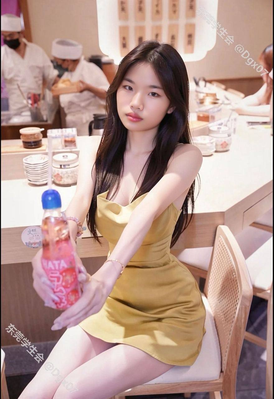 温柔甜美、车模身材、制服诱惑（东莞市、广东省）资料图片第 3 张