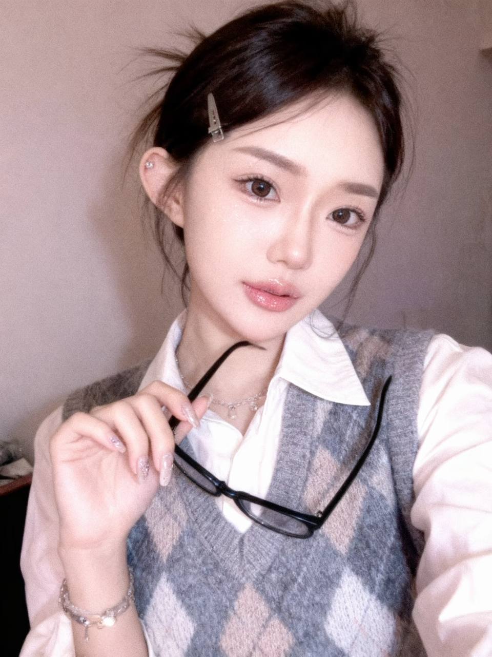 天然C、皮肤光滑、紧水多、健谈（内蒙古自治区、呼和浩特市）资料图片第 1 张