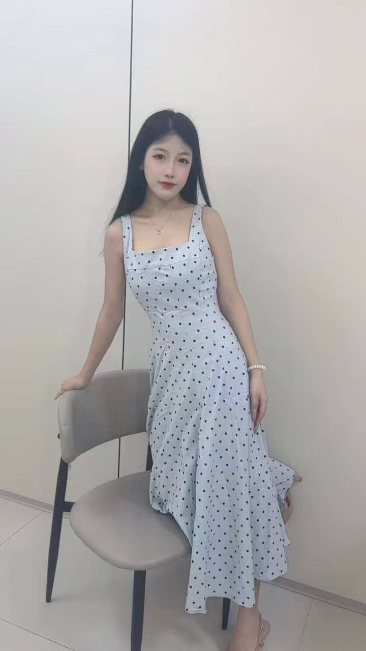 耐看、长腿、少女感