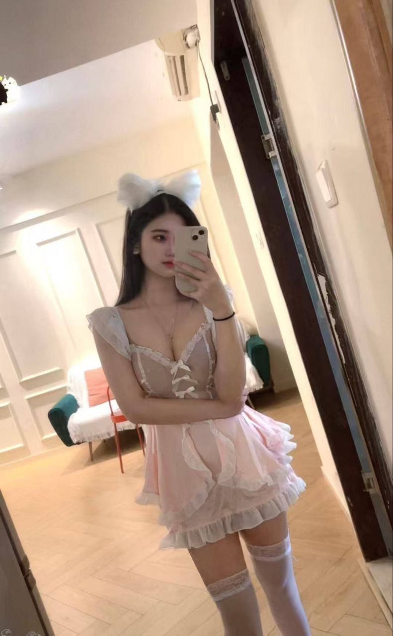 御姐、丝袜、接吻