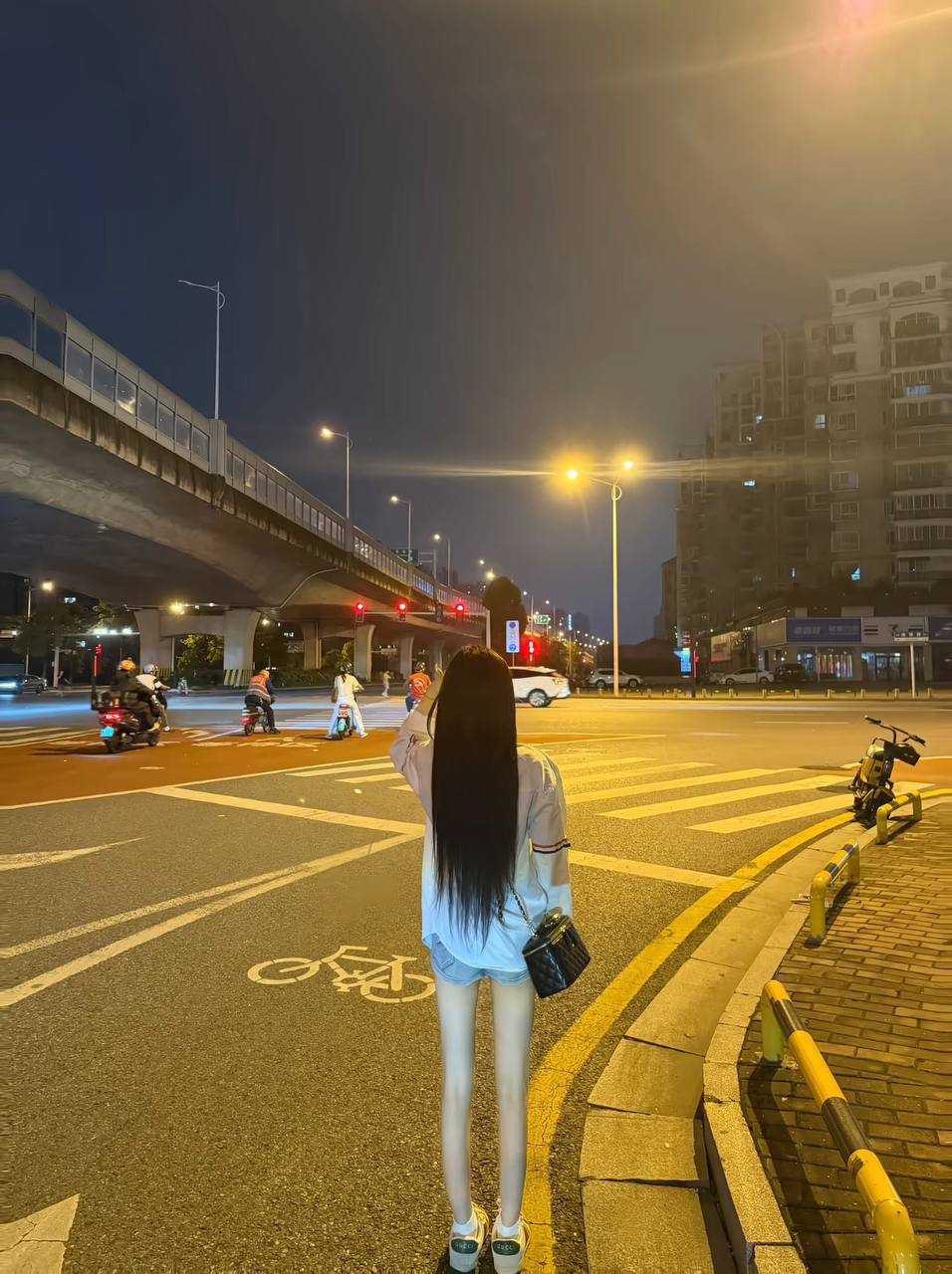 可纯可欲、温柔体贴、刚下海、制服丝袜（武汉市、湖北省）资料图片第 3 张