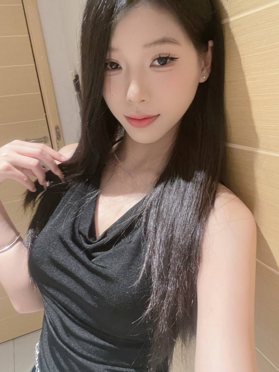 少女感、大长腿、性感、清纯