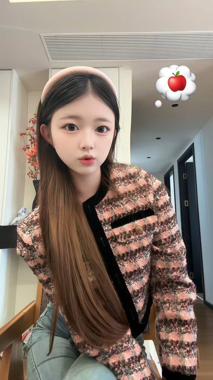 少女感、大长腿、刚下海、清纯