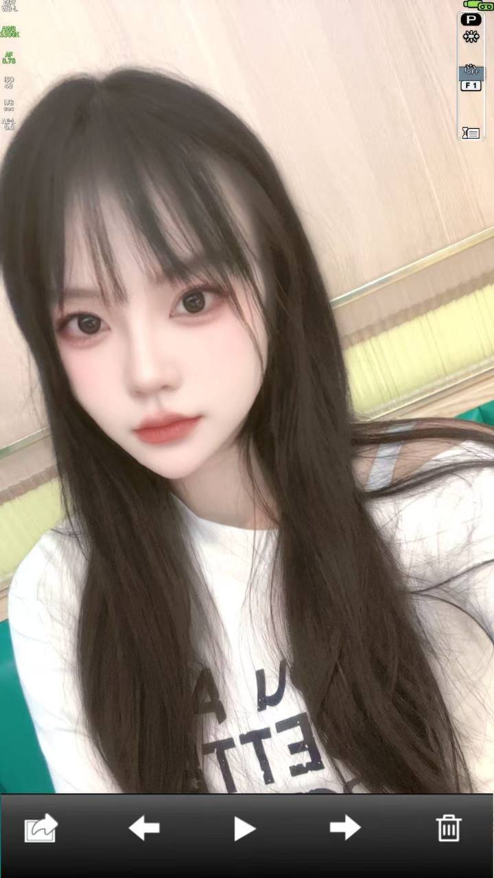 白皙、乖巧、甜美、配合