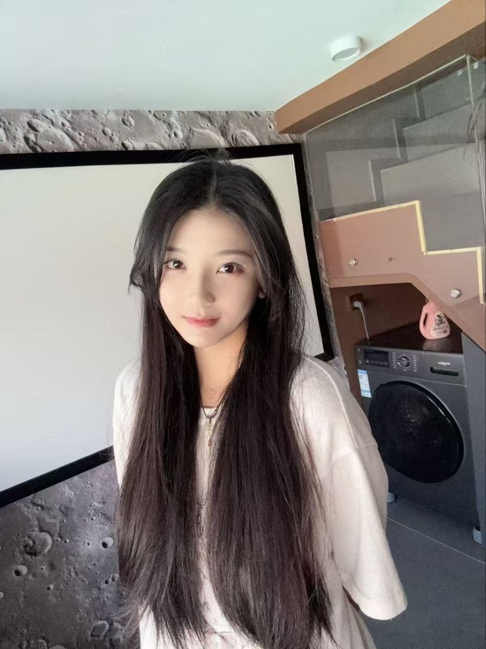 清纯、高颜值、身材好、会聊天