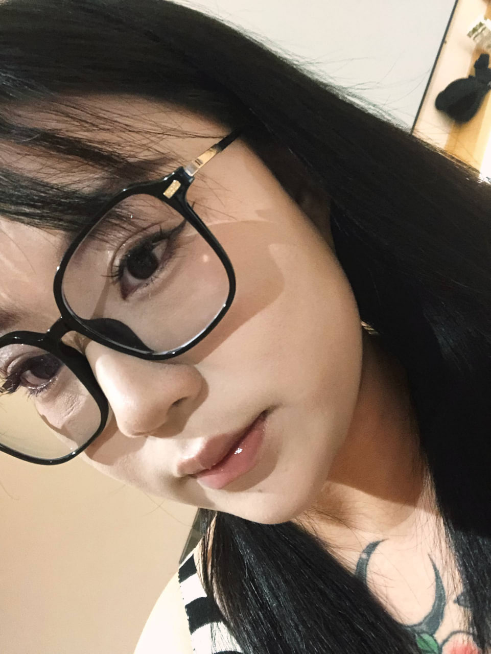 服务系、情绪价值、清纯