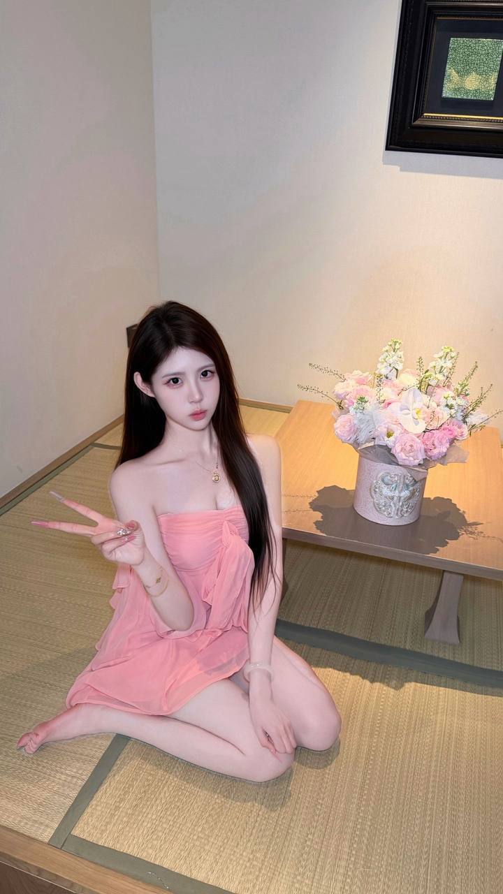 新人嫩妹、高挑、苗条（上海市、上海市）资料图片第 2 张