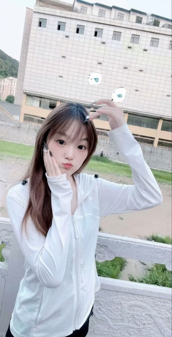 女友感、感觉系、制服丝袜、清纯（西安市、陕西省）资料图片第 1 张
