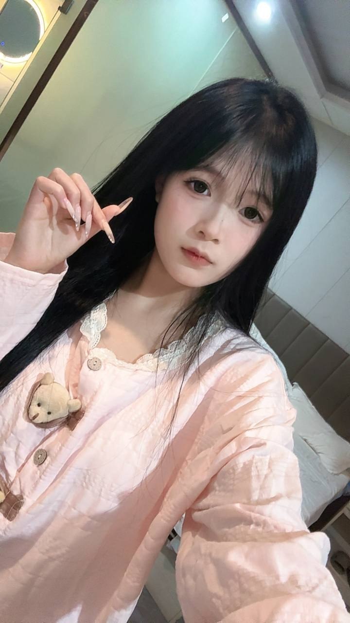 制服诱惑、清纯、甜美、温柔（广东省、深圳市）资料图片第 4 张