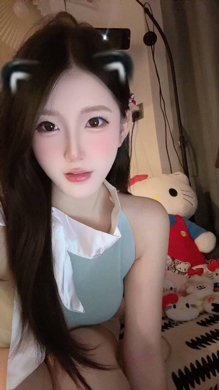 少女感、颜值高、态度好