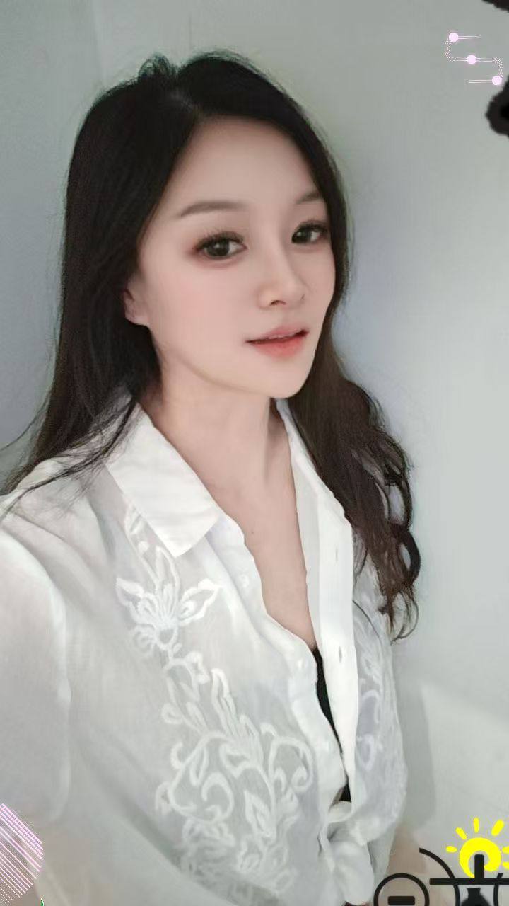 御姐、温柔、体贴、清纯