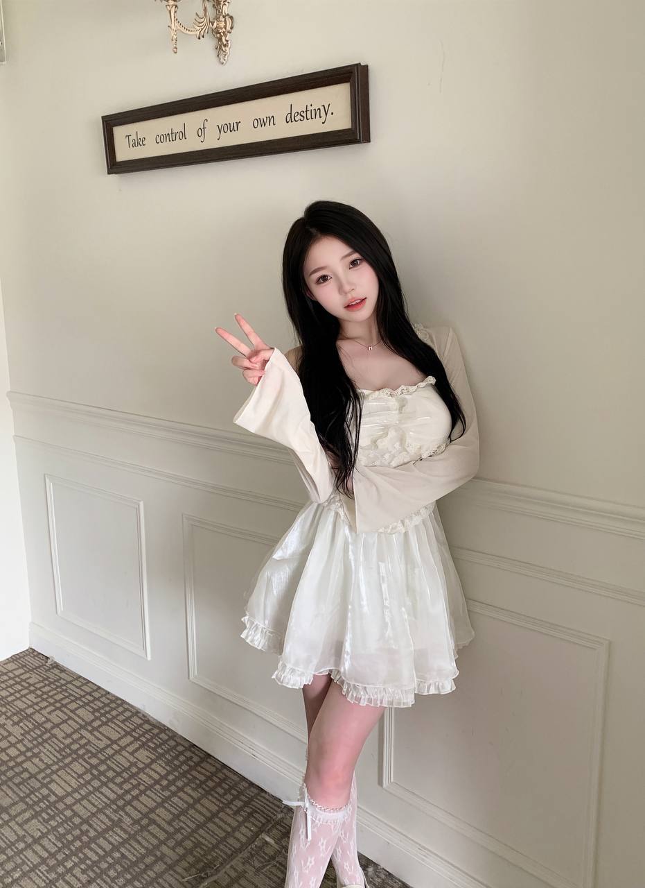 激情爱爱、精致五官、温柔萝莉、丝袜制服（广东省、深圳市）资料图片第 2 张