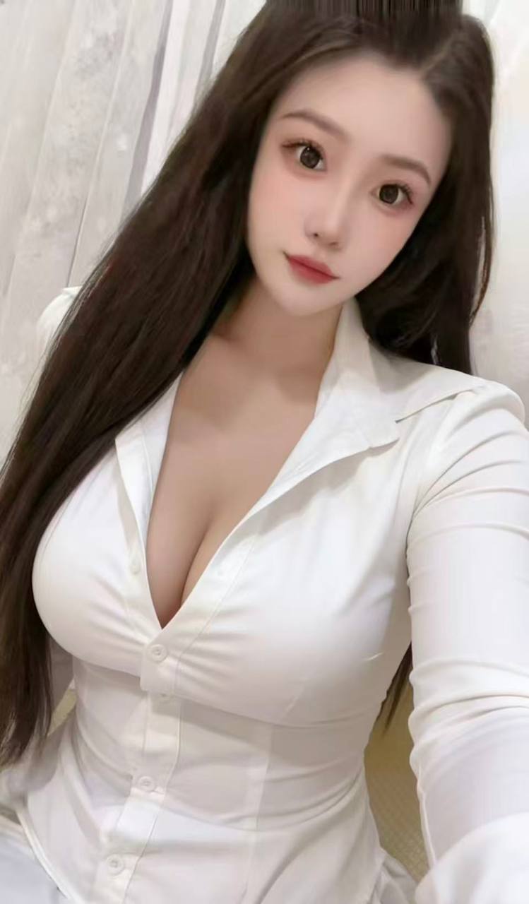 年轻、肤白、小鸟依人、女友感